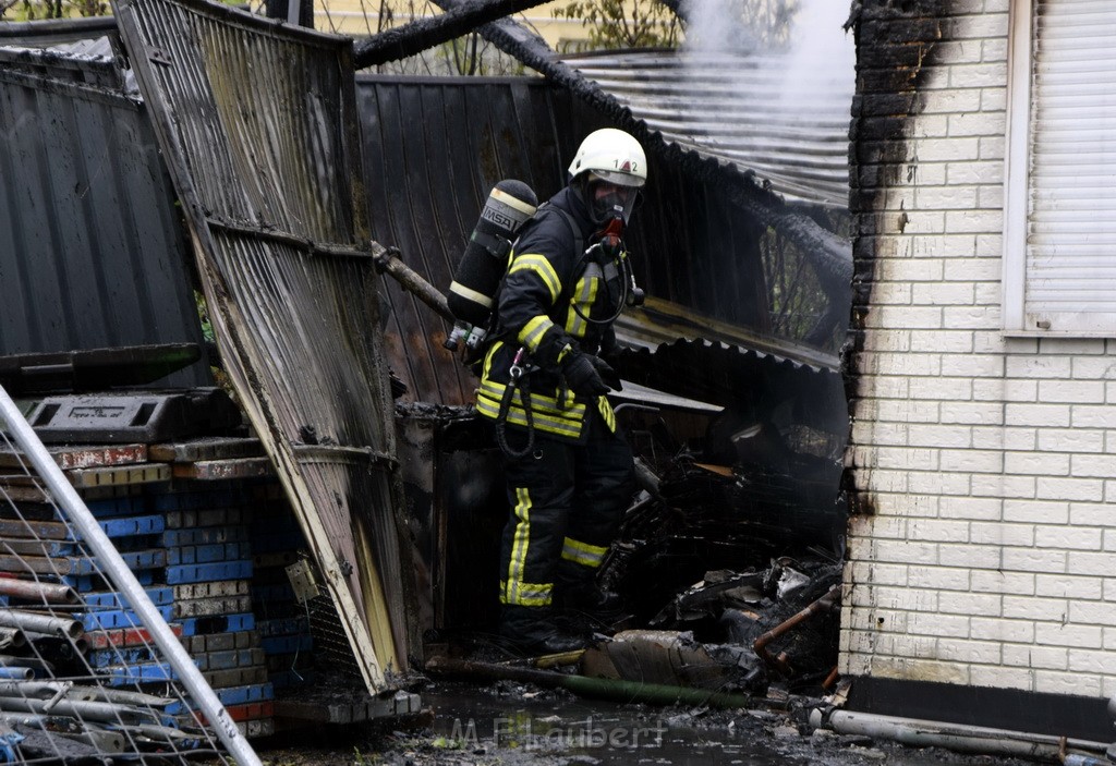 Feuer 4 Bergisch Gladbach Gronau Am Kuhlerbusch P180.JPG - Miklos Laubert